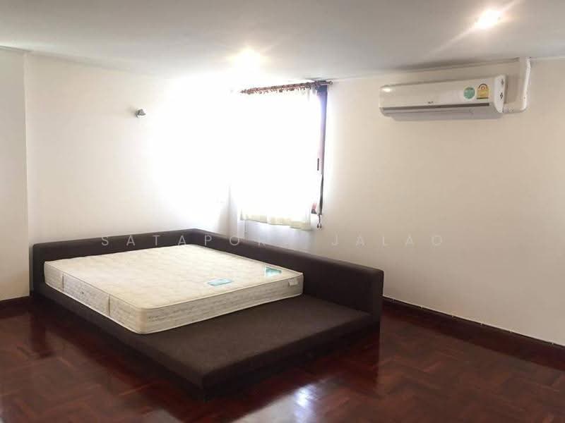 4-BR House, bangkok, Phra Kanong Nua, Watthana, Bangkok, 4 Bedrooms, 650 sqm, Single Detached House For Rent, by Sataporn Jalao, 500596877 - DDproperty.com