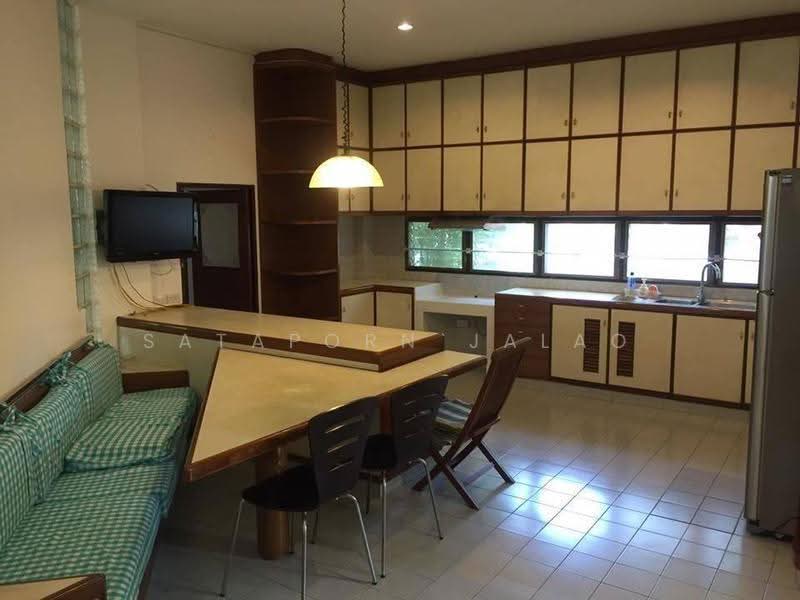 4-BR House, bangkok, Phra Kanong Nua, Watthana, Bangkok, 4 Bedrooms, 650 sqm, Single Detached House For Rent, by Sataporn Jalao, 500596877 - DDproperty.com