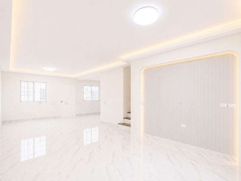Pruksa Ville 46/1 Rangsit-Klong 3, pathum-thani, Rangsit-Khlong 3 Road, Khlong Sam, Khlong Luang, Pathum Thani, 3 Bedrooms, 88 sqm, Townhouse For Sale, by พิมพ์นภัส ภูธนภัทร, 500597066 - DDproperty.com