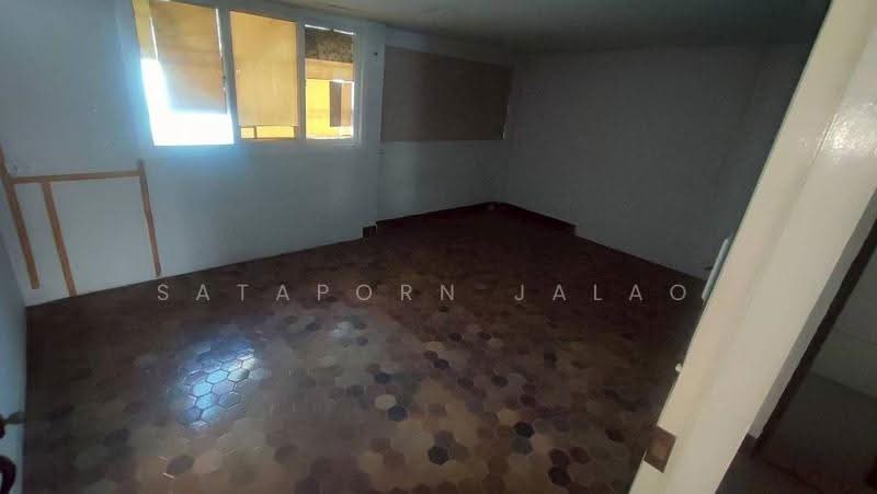 4-BR Townhouse, bangkok, Silom, Bang Rak, Bangkok, 4 Bedrooms, 240 sqm, Townhouse For Rent, by Sataporn Jalao, 500597080 - DDproperty.com