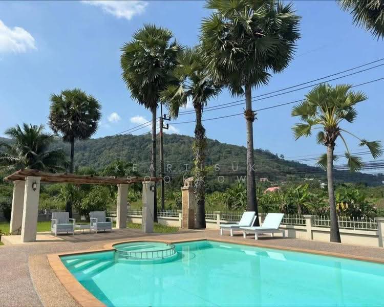 5-BR House, phuket, Karon, Muang Phuket, Phuket, 5 Bedrooms, 434 sqm, Single Detached House For Sale, by Keartisuk Sookkow, 500597084 - DDproperty.com