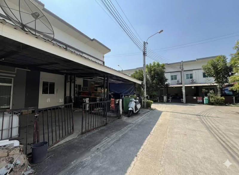 Lio Bliss Prachauthit-Suksawat : ไลโอ บลิสซ์ ประชาอุทิศ-สุขสวัสดิ์ , สมุทรปราการ, บ้านคลองสวน, พระสมุทรเจดีย์, สมุทรปราการ, 85 ตร.ม., ทาวน์เฮ้าส์ ขาย, โดย สมโพธิ เทศวิรัช, 500597142 - DDproperty.com