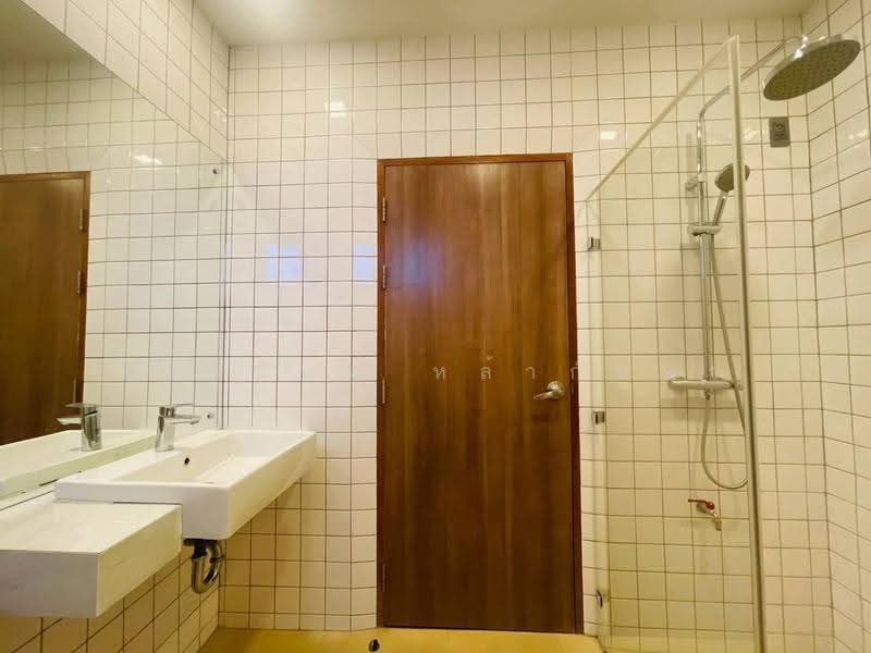 For Sale: 4-Storey Corner Home Office for Sale near Chiang Mai Government Center, chiang-mai, San Phi Sua, Muang Chiang Mai, Chiang Mai, 2 Bedrooms, 250 sqm, Townhouse For Sale, by จีระนันท์ หล้ากันหา, 500597188 - DDproperty.com