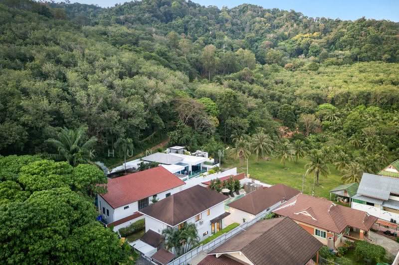 Sasinee villa, Phuket, Rawai, Muang Phuket, Phuket, 5 Bedrooms, 450 sqm, Single Detached House For Sale, by Khun Candice, 500597268 - DDproperty.com