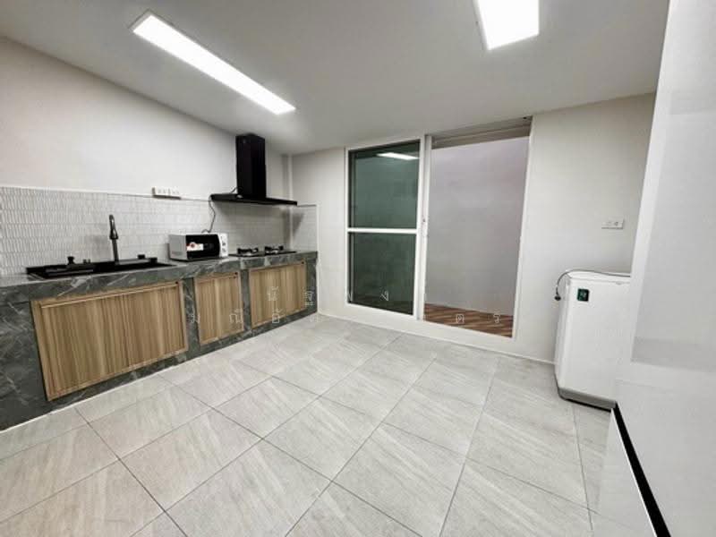 Townhouse Charansanitwong 37, bangkok, Bang Khun Sri, Bangkok Noi, Bangkok, 2 Bedrooms, 120 sqm, Townhouse For Rent, by นัฐพงค์ มณีอัครเนตร, 500597341 - DDproperty.com