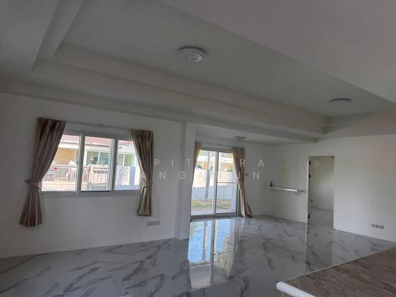 3-BR Villa, Chon Buri (Pattaya), Poong, Bang Lamung (Pattaya), Chon Buri (Pattaya), 3 Bedrooms, 159 sqm, Villa For Sale, by Supitsara Sangarun, 500597401 - DDproperty.com