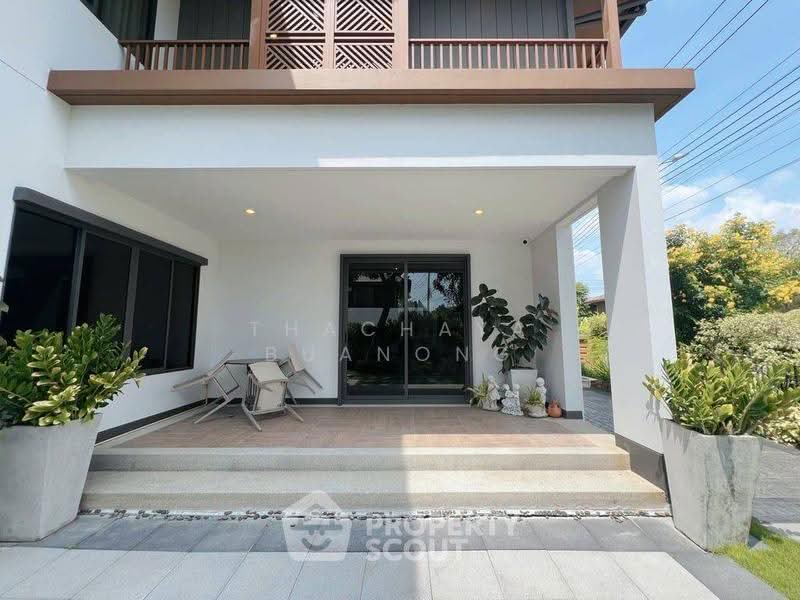 Burasiri Pattanakarn, bangkok, New Pattanakarn Road, Prawet, Bangkok, 4 Bedrooms, 380 sqm, Single Detached House For Sale, by Thachaya Buanong, 500597565 - DDproperty.com