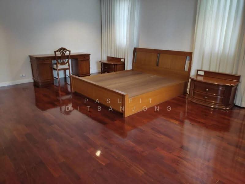 Govind Tower, Bangkok, Soi Sukhumvit 19, Khlongtoei Nua, Watthana, Bangkok, 3 Bedrooms, 260 sqm, Apartment For Rent, by Pasupit Ditbanjong, 500597568 - DDproperty.com