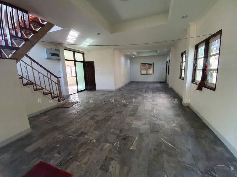 4-BR House, bangkok, Hua Mak, Bang Kapi, Bangkok, 4 Bedrooms, 220 sqm, Single Detached House For Sale, by Rasita Maneelam, 500597814 - DDproperty.com