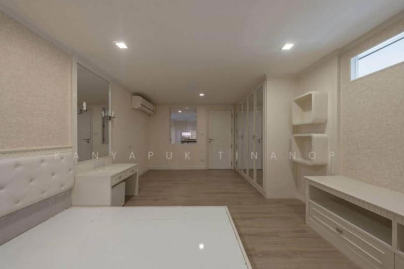 The Emporio Place, bangkok, 93 Soi Sukhumvit 24, Sukhumvit Road, Khong Tan, Khlong Toei, Bangkok, 2 Bedrooms, 180 sqm, Condo For Rent, by Kanyapuk Tinanop, 500597853 - DDproperty.com