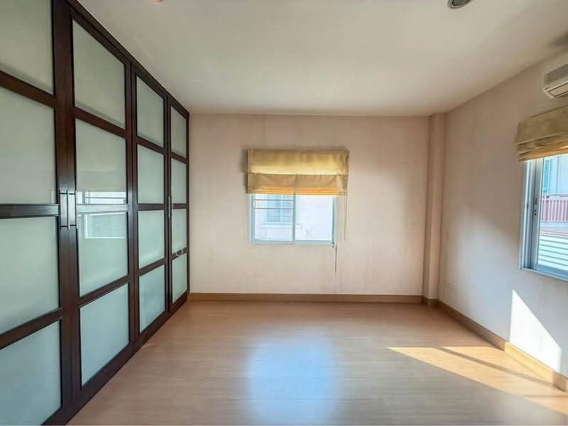 undefined, chon-buri, Surasak, Si Racha, Chon Buri (Pattaya), 3 Bedrooms, 204 sqm, Single Detached House For Sale, by Sujika Puangngern, 500597959 - DDproperty.com