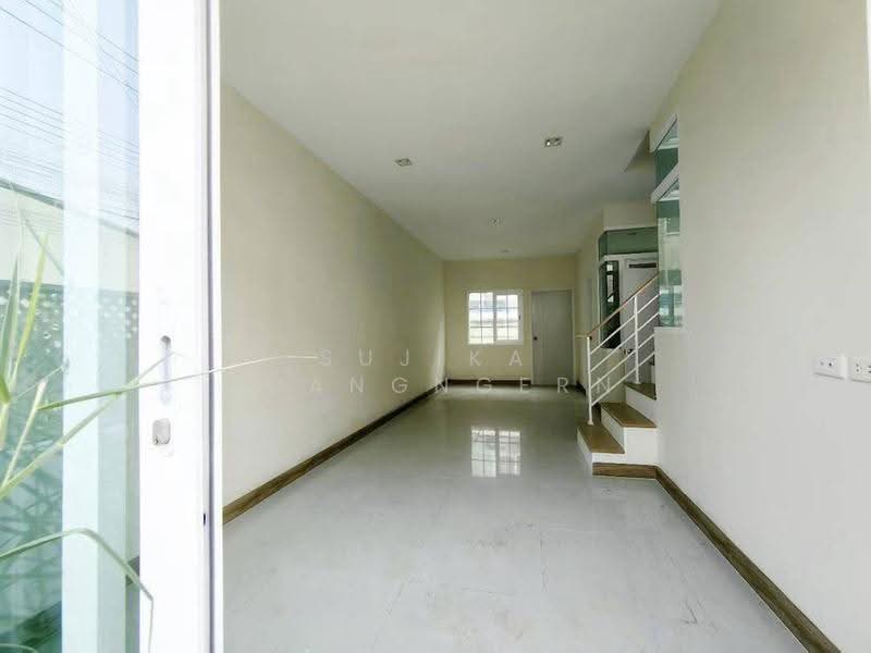 4-BR Townhouse, chon-buri, Nong Pru, Bang Lamung (Pattaya), Chon Buri (Pattaya), 4 Bedrooms, 325 sqm, Townhouse For Sale, by Sujika Puangngern, 500597993 - DDproperty.com