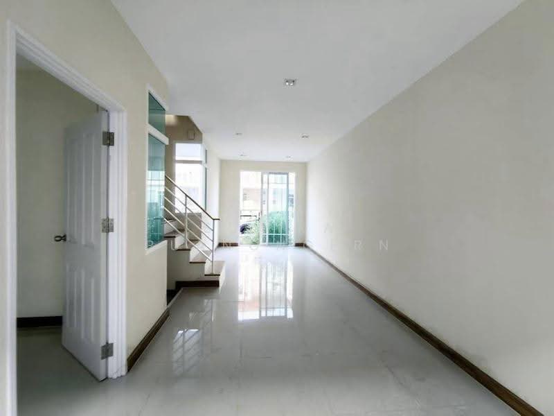 4-BR Townhouse, chon-buri, Nong Pru, Bang Lamung (Pattaya), Chon Buri (Pattaya), 4 Bedrooms, 325 sqm, Townhouse For Sale, by Sujika Puangngern, 500597993 - DDproperty.com