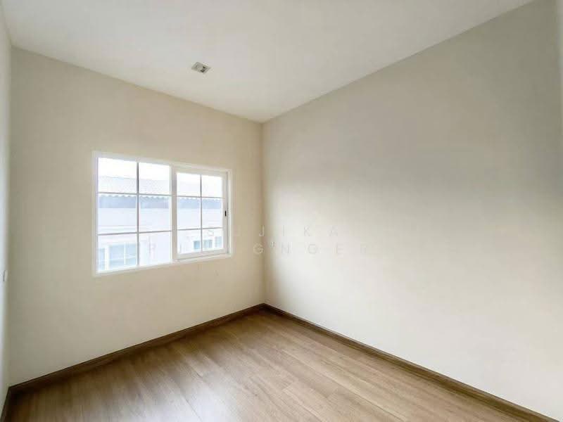 4-BR Townhouse, chon-buri, Nong Pru, Bang Lamung (Pattaya), Chon Buri (Pattaya), 4 Bedrooms, 325 sqm, Townhouse For Sale, by Sujika Puangngern, 500597993 - DDproperty.com