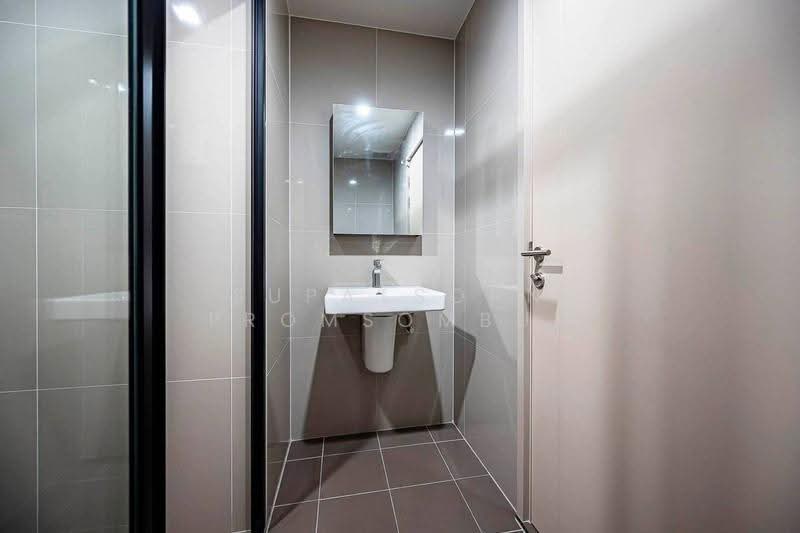 The Base Phetchaburi-Thonglor, bangkok, Phetchaburi Rd, Bang Kapi, Huai Khwang, Bangkok, 1 Bedroom, 33 sqm, Condo For Sale, by Supatsorn Promsombut, 500598197 - DDproperty.com