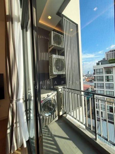 Trapezo Sukhumvit 16, bangkok, Soi Sukhumvit 16, Khlong Toei, Bangkok, 3 Bedrooms, 118 sqm, Condo For Rent, by Tanapon Saowaneeyakorn, 500598222 - DDproperty.com