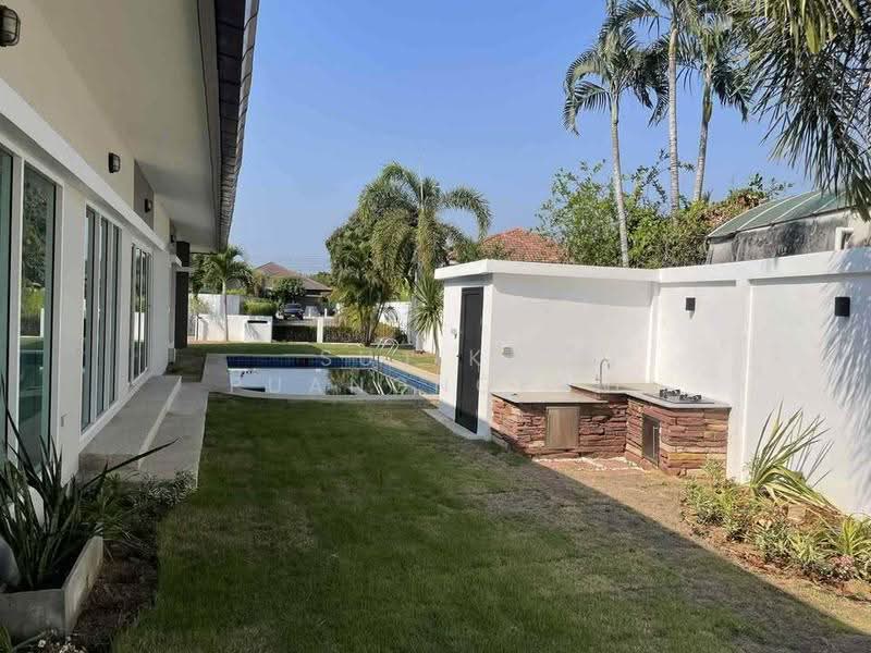 4-BR House, chon-buri, Huai Yai, Bang Lamung (Pattaya), Chon Buri (Pattaya), 4 Bedrooms, 325 sqm, Single Detached House For Sale, by Sujika Puangngern, 500598258 - DDproperty.com
