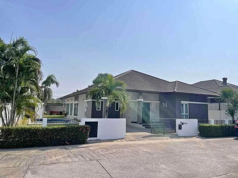 4-BR House, chon-buri, Huai Yai, Bang Lamung (Pattaya), Chon Buri (Pattaya), 4 Bedrooms, 325 sqm, Single Detached House For Sale, by Sujika Puangngern, 500598258 - DDproperty.com