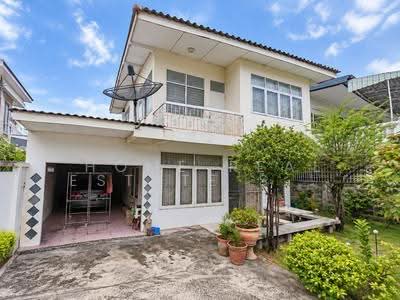 ขาย - บ้านเดี่ยวนอกโครงการ โชคชัย 4 ซอย 46, กรุงเทพ