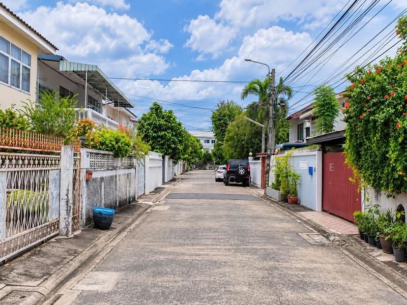 บ้านเดี่ยวนอกโครงการ โชคชัย 4 ซอย 46, กรุงเทพ, ลาดพร้าว, กรุงเทพ, 200 ตร.ม., บ้านเดี่ยว ขาย, โดย HOME Real Estate Service, 500598278 - DDproperty.com