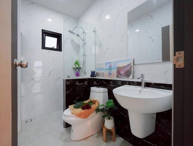 3-BR House, chon-buri, Na Kloe, Bang Lamung (Pattaya), Chon Buri (Pattaya), 3 Bedrooms, 350 sqm, Single Detached House For Sale, by Patchara Srisak, 500598280 - DDproperty.com