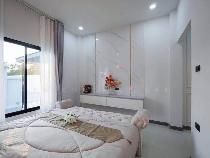 3-BR House, chon-buri, Na Kloe, Bang Lamung (Pattaya), Chon Buri (Pattaya), 3 Bedrooms, 350 sqm, Single Detached House For Sale, by Patchara Srisak, 500598280 - DDproperty.com