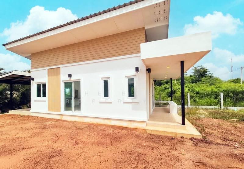 บ้านเดี่ยวพร้อมที่ดินนางตะเคียน สมุทรสงคราม, Samut Songkhram, Nang Ta Khian, Muang Samut Songkhram, Samut Songkhram, 1 Bedroom, 100 sqm, Single Detached House For Sale, by The Best Property อิ๋ว, 500598396 - DDproperty.com