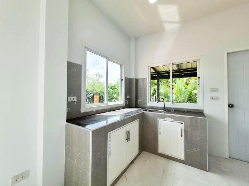 บ้านเดี่ยวพร้อมที่ดินนางตะเคียน สมุทรสงคราม, Samut Songkhram, Nang Ta Khian, Muang Samut Songkhram, Samut Songkhram, 1 Bedroom, 100 sqm, Single Detached House For Sale, by The Best Property อิ๋ว, 500598396 - DDproperty.com