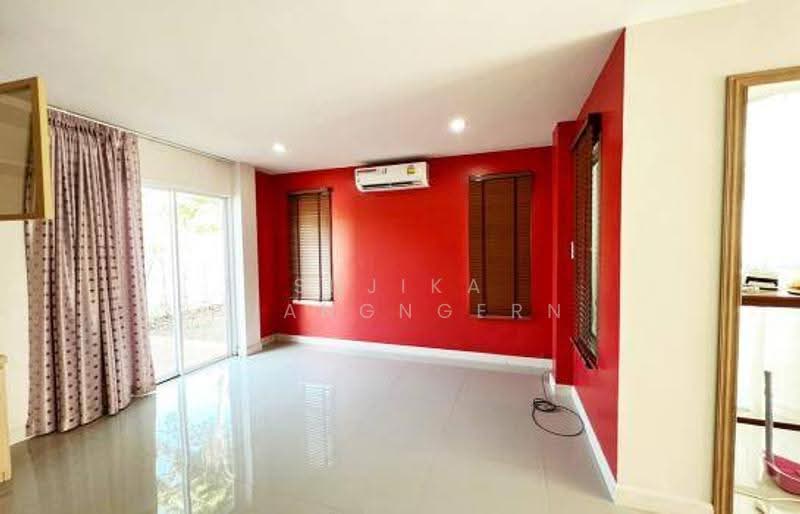 3-BR House, chon-buri, Nong - Kham, Si Racha, Chon Buri (Pattaya), 3 Bedrooms, 203 sqm, Single Detached House For Sale, by Sujika Puangngern, 500598439 - DDproperty.com