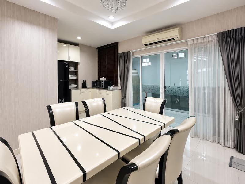 หมู่บ้าน ภณาสิริเรสซิเด็นท์, Bangkok, Chorake Bua, Lat Phrao, Bangkok, 3 Bedrooms, 187 sqm, Townhouse For Rent, by HOME Real Estate Service, 500598441 - DDproperty.com