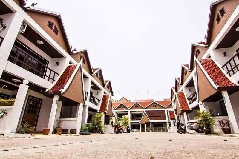 undefined, chon-buri, Nong Pru, Bang Lamung (Pattaya), Chon Buri (Pattaya), 4 Bedrooms, 150 sqm, Single Detached House For Rent, by Patchara Srisak, 500598462 - DDproperty.com