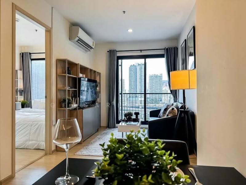 Life Asoke, bangkok, Asoke-Dindang Road, Bang Kapi, Huai Khwang, Bangkok, 2 Bedrooms, 60 sqm, Condo For Rent, by Getsarin Aron, 500598494 - DDproperty.com