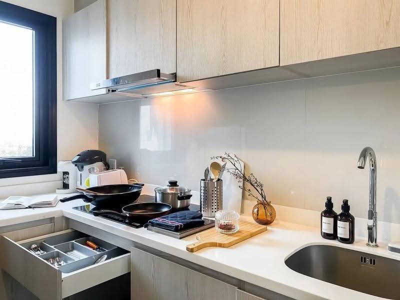 Life Asoke, bangkok, Asoke-Dindang Road, Bang Kapi, Huai Khwang, Bangkok, 2 Bedrooms, 60 sqm, Condo For Rent, by Getsarin Aron, 500598494 - DDproperty.com