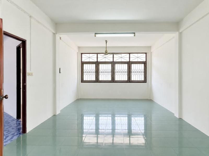อาคารพาณิชย์ 2 คูหา, Bangkok, Lat Phrao, Bangkok, , 600 sqm, Shophouse For Sale, by HOME Real Estate Service, 500598501 - DDproperty.com