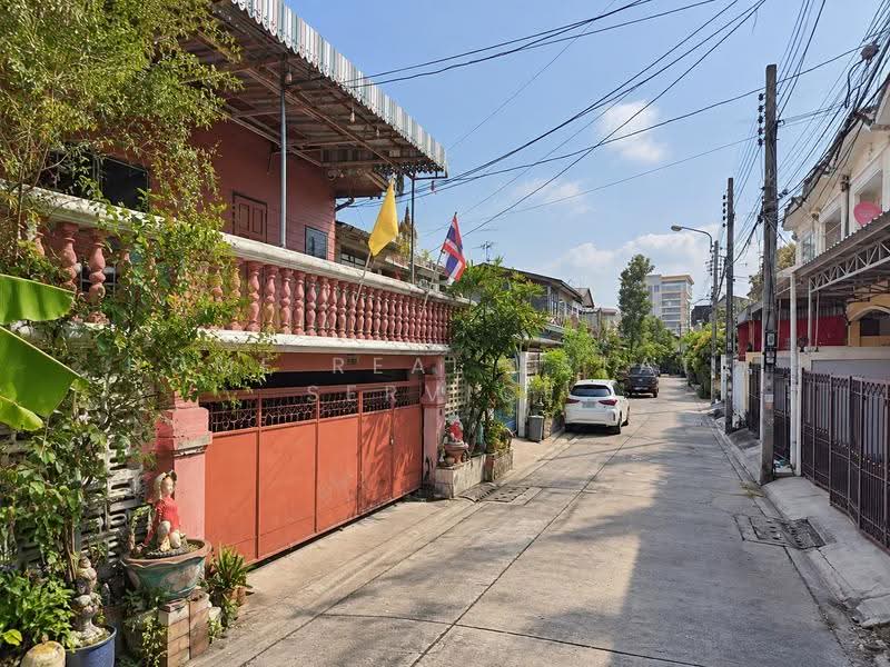 ที่ดินพร้อมสิ่งปลูกสร้าง ลาดพร้าว วังหิน ซอย 6, bangkok, Lat Phrao, Bangkok, , 200 sqm, Land For Sale, by HOME Real Estate Service, 500598567 - DDproperty.com
