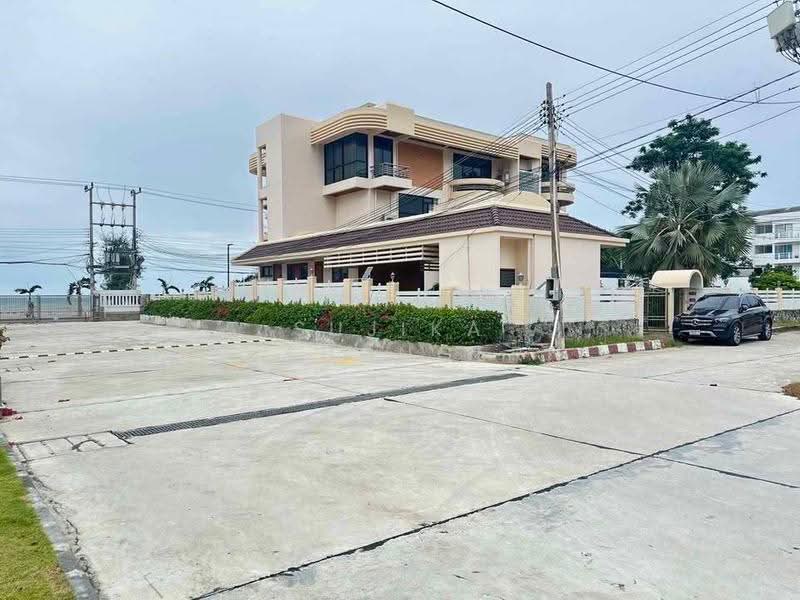 5-BR House, chon-buri, Nong Pru, Bang Lamung (Pattaya), Chon Buri (Pattaya), 5 Bedrooms, 434 sqm, Single Detached House For Sale, by Sujika Puangngern, 500598571 - DDproperty.com