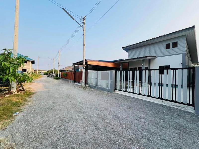 บ้านเดี่ยวลาดใหญ่ สมุทรสงคราม, Samut Songkhram, Lat Yai, Muang Samut Songkhram, Samut Songkhram, 2 Bedrooms, 150 sqm, Single Detached House For Sale, by The Best Property กิ๊ก, 500598574 - DDproperty.com