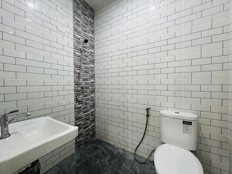 บ้านเดี่ยวลาดใหญ่ สมุทรสงคราม, Samut Songkhram, Lat Yai, Muang Samut Songkhram, Samut Songkhram, 2 Bedrooms, 150 sqm, Single Detached House For Sale, by The Best Property กิ๊ก, 500598574 - DDproperty.com