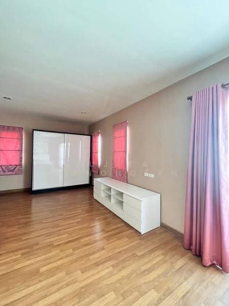 undefined, chon-buri, Nong - Kham, Si Racha, Chon Buri (Pattaya), 3 Bedrooms, 230 sqm, Single Detached House For Sale, by Sujika Puangngern, 500598585 - DDproperty.com