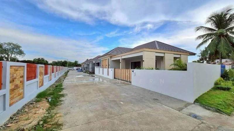 undefined, chon-buri, Na Kloe, Bang Lamung (Pattaya), Chon Buri (Pattaya), 3 Bedrooms, 155 sqm, Single Detached House For Sale, by Sujika Puangngern, 500598601 - DDproperty.com