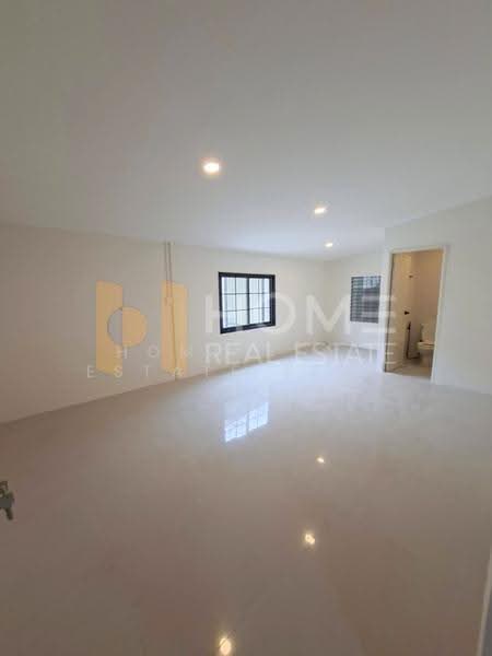 บ้านเดี่ยวพัทยากลาง ชลบุรี, Chon Buri (Pattaya), Bang Lamung, Bang Lamung (Pattaya), Chon Buri (Pattaya), 4 Bedrooms, 300 sqm, Single Detached House For Sale, by HOME Real Estate Service, 500598664 - DDproperty.com