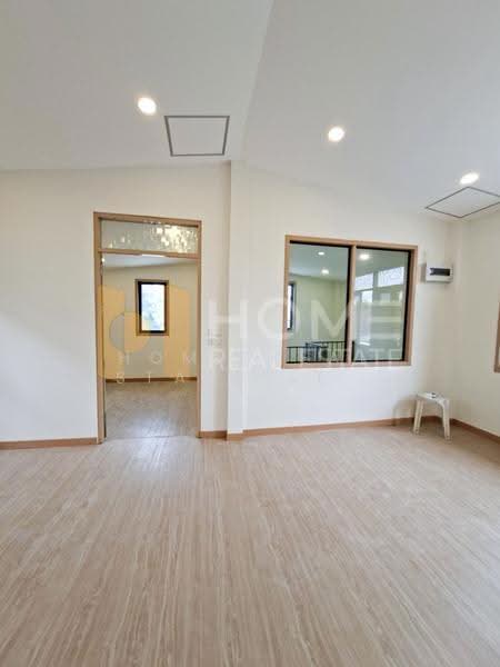 บ้านเดี่ยวพัทยากลาง ชลบุรี, Chon Buri (Pattaya), Bang Lamung, Bang Lamung (Pattaya), Chon Buri (Pattaya), 4 Bedrooms, 300 sqm, Single Detached House For Sale, by HOME Real Estate Service, 500598664 - DDproperty.com