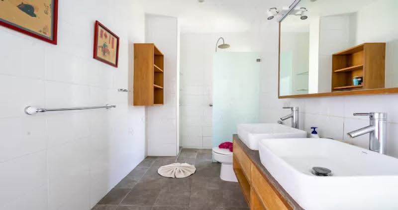 Charming 4 Bedroom Beachfront Villa in Ban Makham, สุราษฎร์ธานี, อ่างทอง, เกาะสมุย, สุราษฎร์ธานี, 140 ตร.ม., วิลล่า ขาย, โดย Conrad Properties, 500598734 - DDproperty.com