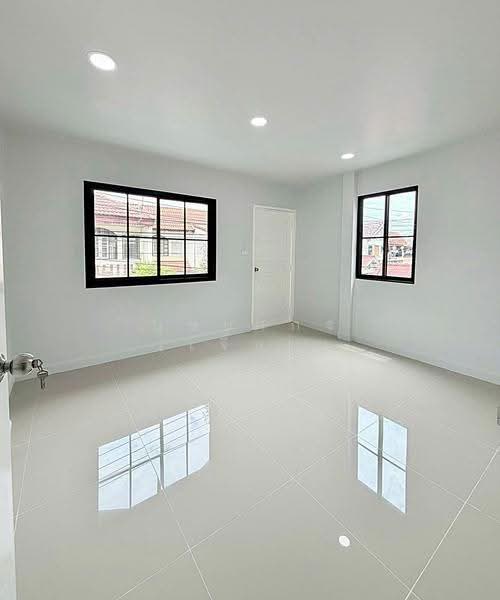 บ้านสวย 3 ห้องนอน หมู่บ้านบัวทอง 2 บางใหญ่ ติด MRT สถานีคลองบางไผ่, นนทบุรี, กาญจนาภิเษก, บางรักพัฒนา, บางบัวทอง, นนทบุรี, 110 ตร.ม., ทาวน์เฮ้าส์ ขาย, โดย บุษบากร (เจี๊ยบ), 500598877 - DDproperty.com