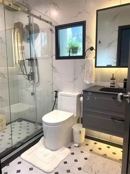 The Emporio Place, bangkok, 93 Soi Sukhumvit 24, Sukhumvit Road, Khong Tan, Khlong Toei, Bangkok, 3 Bedrooms, 180 sqm, Condo For Rent, by Sasithon Phonchuai, 500598885 - DDproperty.com
