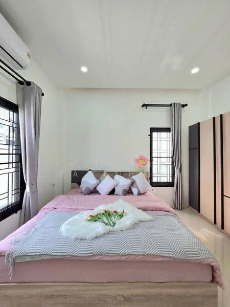 undefined, chon-buri, Nong Pru, Bang Lamung (Pattaya), Chon Buri (Pattaya), 3 Bedrooms, 150 sqm, Single Detached House For Sale, by Thitiporn Pawikham, 500599015 - DDproperty.com