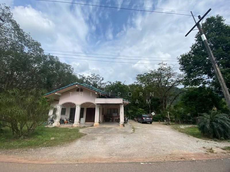 3-BR House, surat-thani, Pa Ron, Kanchanadit, Surat Thani, 3 Bedrooms, 150 sqm, Single Detached House For Sale, by Thitiporn Pawikham, 500599082 - DDproperty.com