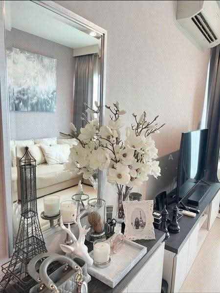 Life Ratchadapisek, bangkok, 279 Ratchadapisaek Road, Huai Khwang, Bangkok, 2 Bedrooms, 56 sqm, Condo For Sale, by Muhammad-ameen Waeyusoh, 500599098 - DDproperty.com