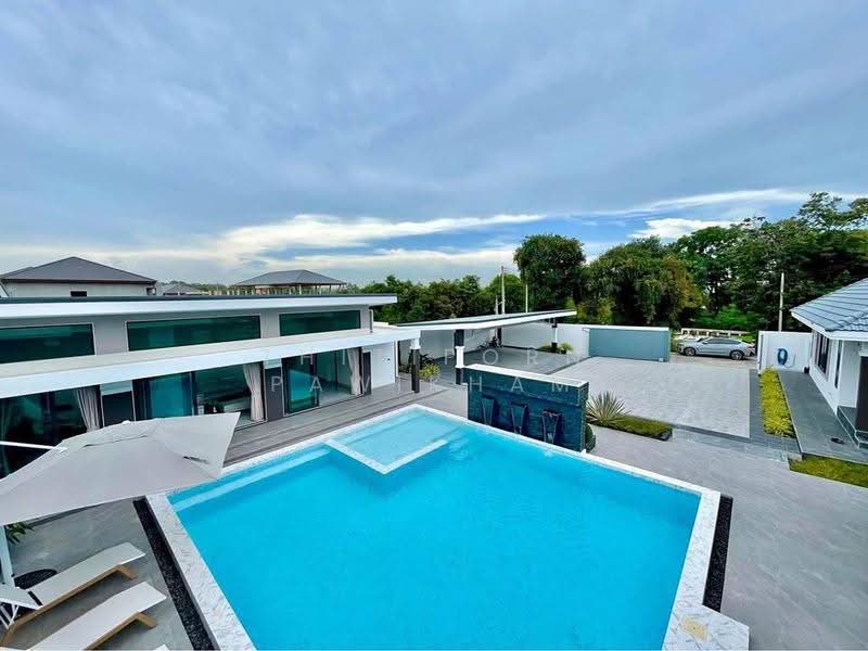 5-BR House, chon-buri, Poong, Bang Lamung (Pattaya), Chon Buri (Pattaya), 5 Bedrooms, 694 sqm, Single Detached House For Sale, by Thitiporn Pawikham, 500599127 - DDproperty.com