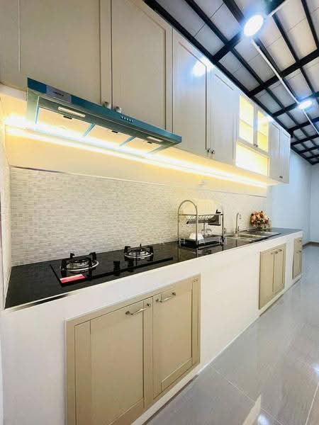 3-BR House, chon-buri, Nong Pru, Bang Lamung (Pattaya), Chon Buri (Pattaya), 3 Bedrooms, 204 sqm, Single Detached House For Sale, by Thitiporn Pawikham, 500599231 - DDproperty.com
